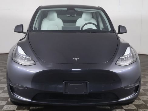 Used 2024 Tesla Model Y Long Range RWD image 13