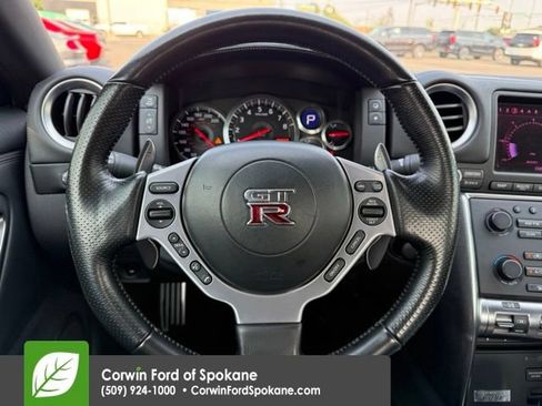Used 2009 Nissan GT-R Premium AWD/4WD image 19