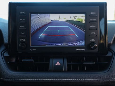 Used 2022 Toyota RAV4 XLE image 30