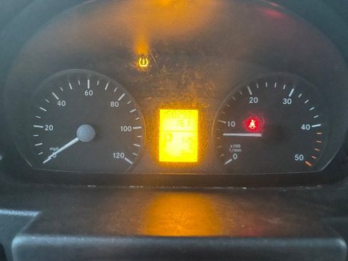 Used 2016 Mercedes-Benz Sprinter 2500 w/ Premium Appearance Package image 9