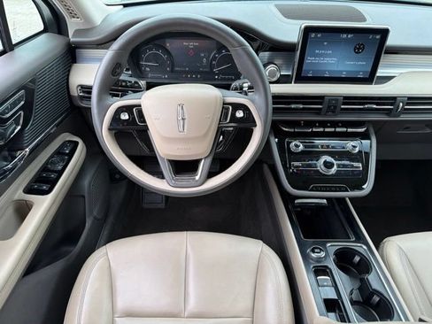 Used 2022 Lincoln Corsair FWD image 17