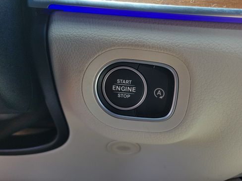 Certified 2025 Mercedes-Benz GLS 450 4MATIC image 22