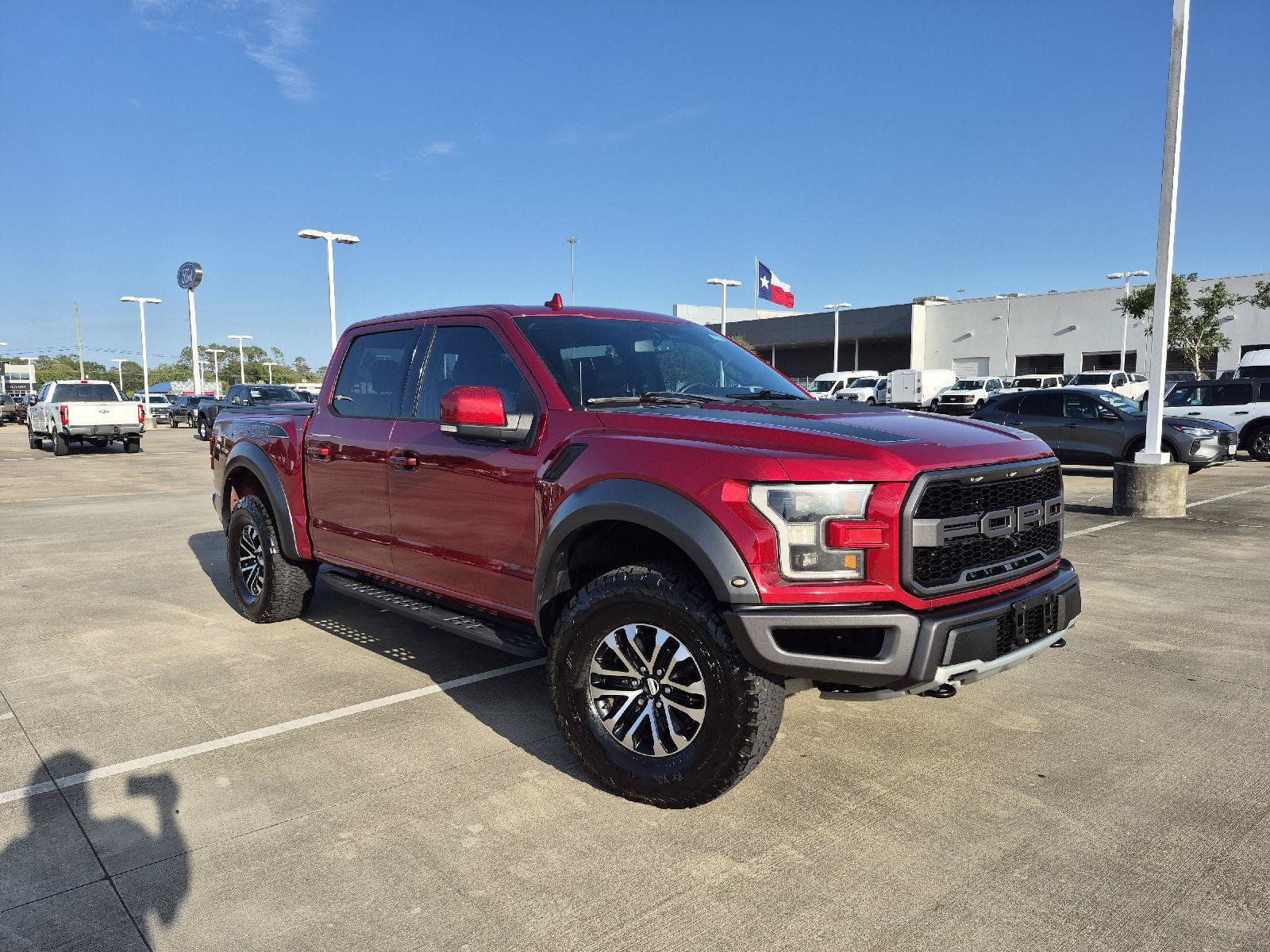 Certified 2019 Ford F150 Raptor w/ Equipment Group 802A Luxury AWD/4WD image 20
