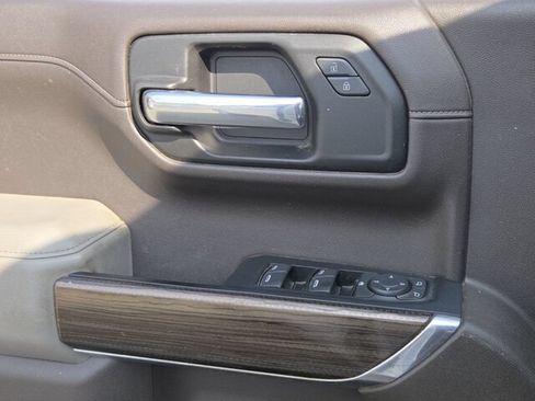 Used 2022 Chevrolet Silverado 1500 LT AWD/4WD image 27