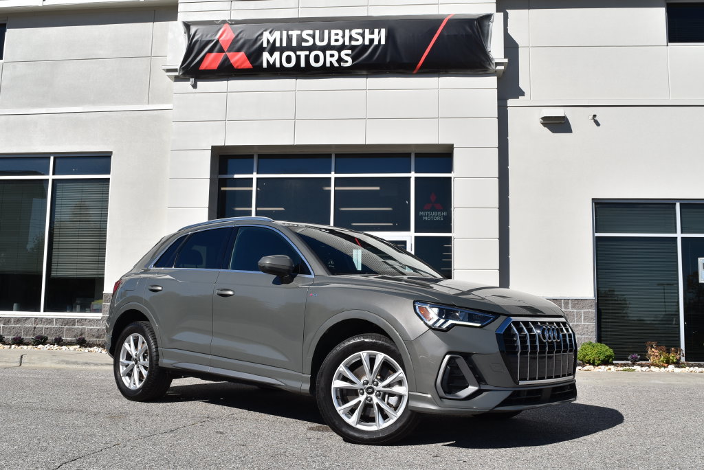 Used 2025 Audi Q3 2.0T Premium AWD/4WD image 1