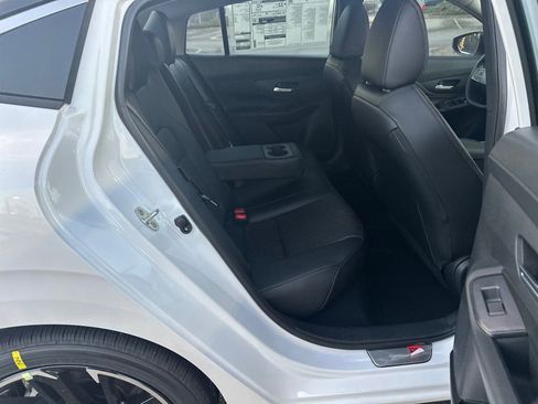 New 2026 Nissan Sentra SR w/ SR Premium Package FWD image 15