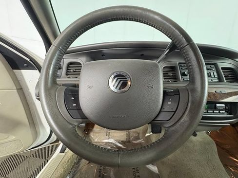 Used 2009 Mercury Grand Marquis LS RWD image 11