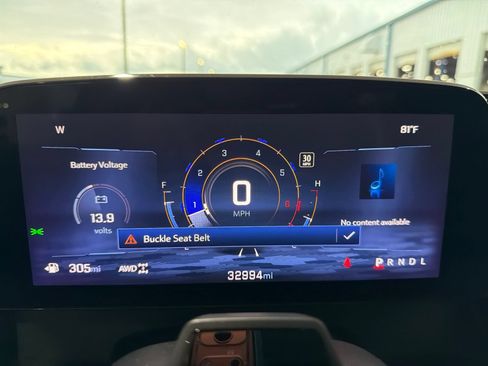 Used 2024 Chevrolet Traverse Z71 w/ Enhanced Driving Package AWD/4WD image 16