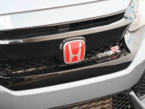 Used 2019 Honda Civic Type R image 10