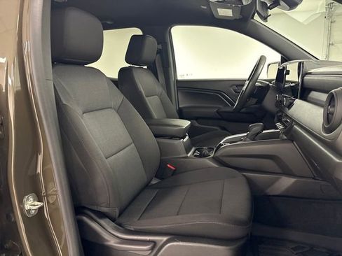 Used 2023 Chevrolet Colorado Trail Boss w/ Technology Package image 20