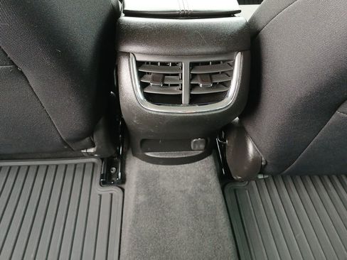 Used 2024 Chevrolet Malibu LT FWD image 22