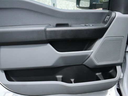 Used 2024 Ford F550 4x4 Regular Cab Super Duty image 16