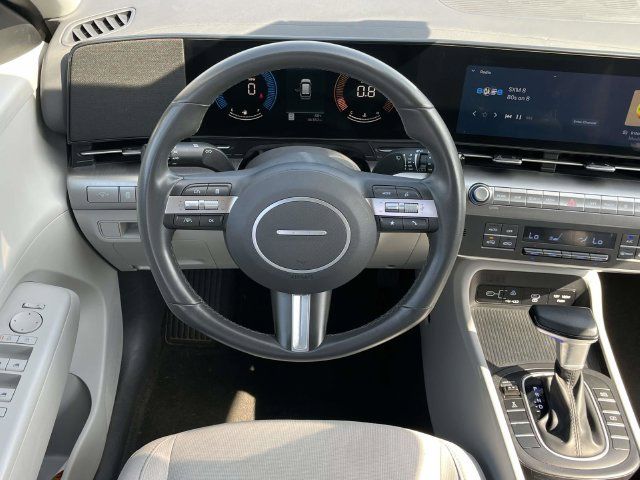Used 2025 Hyundai Kona SEL AWD/4WD image 17