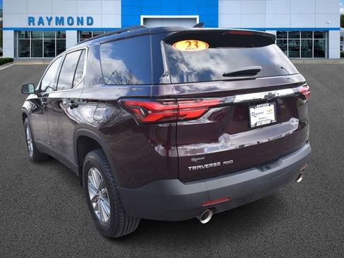 Used 2023 Chevrolet Traverse LT AWD/4WD image 6