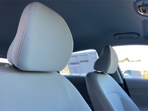 New 2026 Hyundai Kona SE image 17