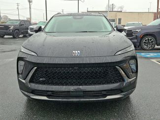 Used 2025 Buick Envision Sport Touring video 2