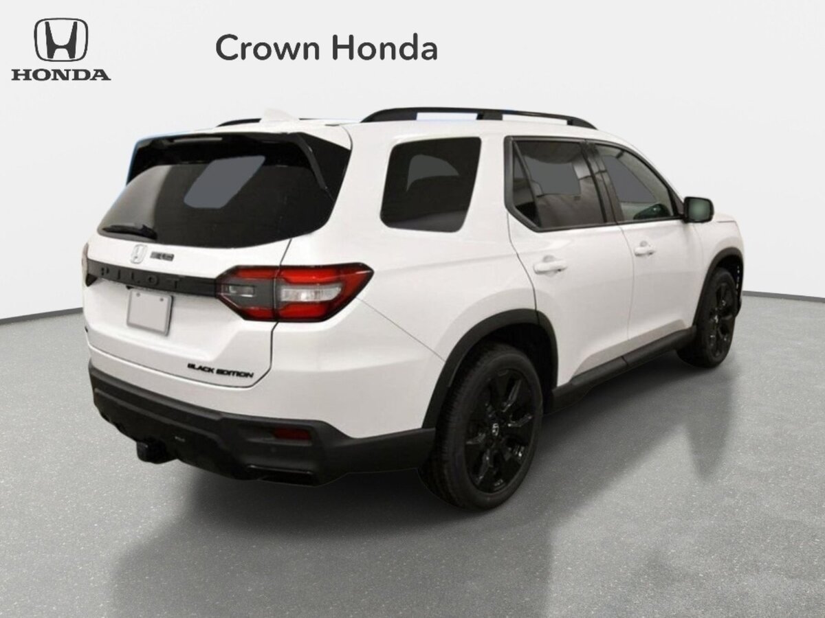 New 2026 Honda Pilot Black Edition image 5