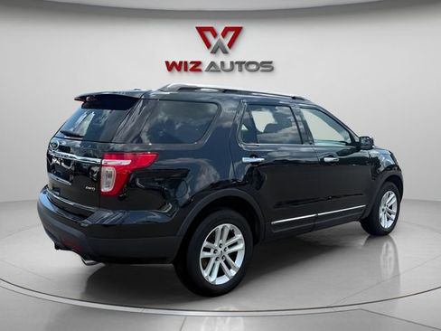 Used 2014 Ford Explorer XLT w/ Equipment Group 202A AWD/4WD image 5