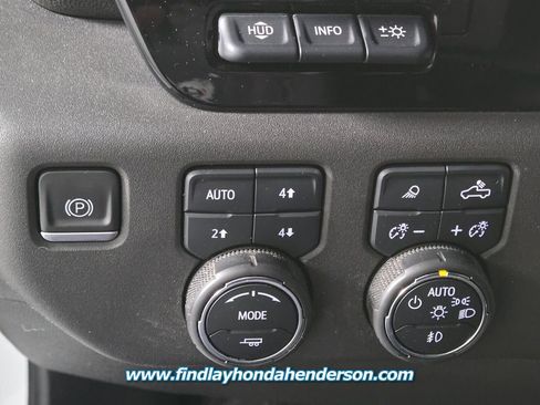 Used 2023 Chevrolet Silverado 1500 ZR2 w/ Technology Package image 18