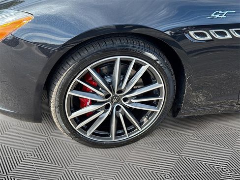 Used 2022 Maserati Quattroporte GT image 34
