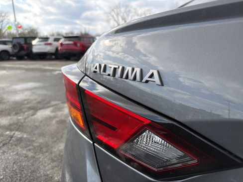 New 2025 Nissan Altima 2.5 SR w/ SR Premium Package image 31