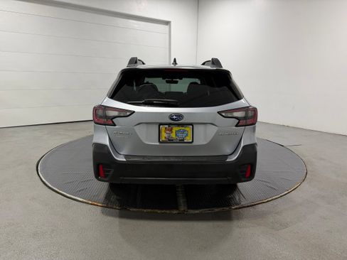 Used 2020 Subaru Outback Premium image 27