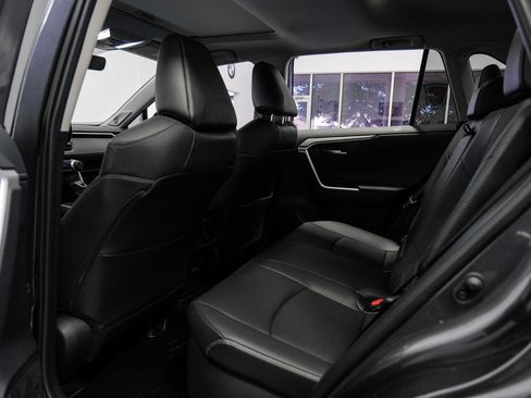 Used 2024 Toyota RAV4 Limited image 39