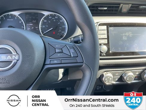 New 2025 Nissan Kicks Play S image 20