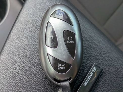 Used 2024 Hyundai Elantra SEL FWD image 27