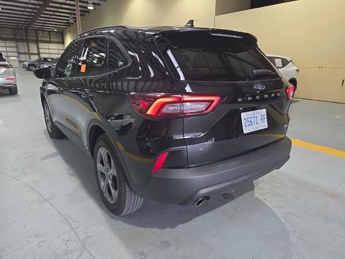 Used 2025 Ford Escape ST-Line AWD/4WD image 8