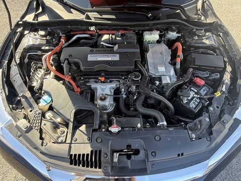 Used 2017 Honda Accord Touring image 37