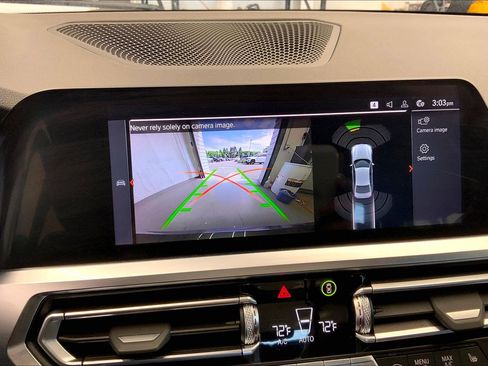 Used 2022 BMW 330i xDrive Sedan w/ Driving Assistance Package AWD/4WD image 25