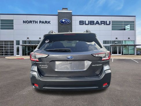 Certified 2025 Subaru Outback image 4