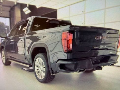 Used 2021 GMC Sierra 1500 Denali w/ Denali Premium Package AWD/4WD image 4