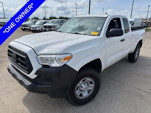 Used 2021 Toyota Tacoma SR AWD/4WD image 1