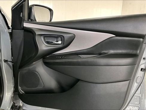 Used 2024 Nissan Murano SL image 30