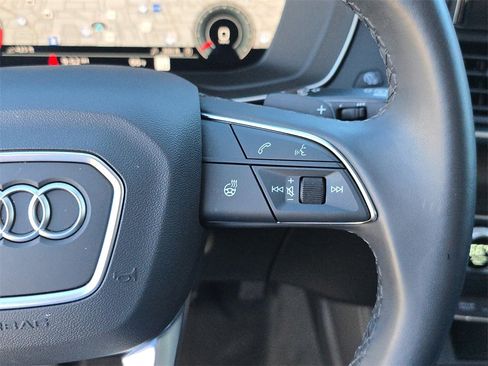 Certified 2025 Audi Q5 2.0T Premium Plus w/ Premium Plus Package image 21