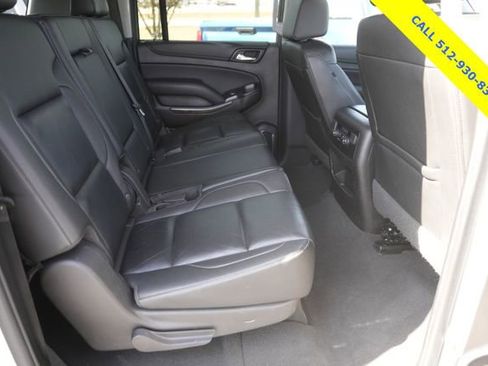 Used 2019 Chevrolet Suburban LT image 17