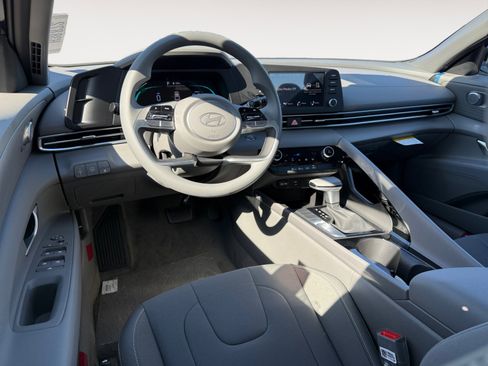 New 2026 Hyundai Elantra Blue image 15