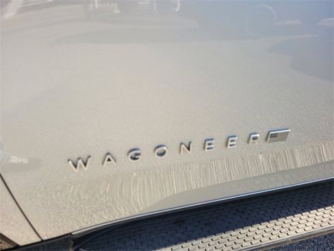Used 2022 Jeep Wagoneer Series I w/ Convenience Group I image 3
