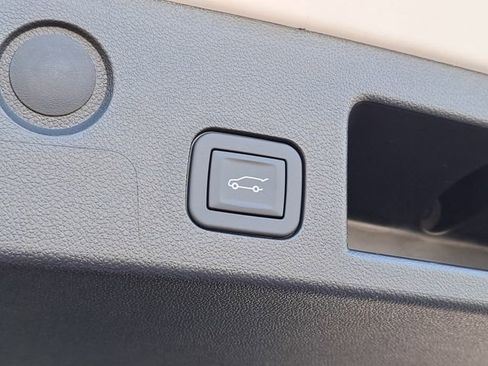 New 2026 GMC Terrain Elevation w/ Elevation Premium Package image 7