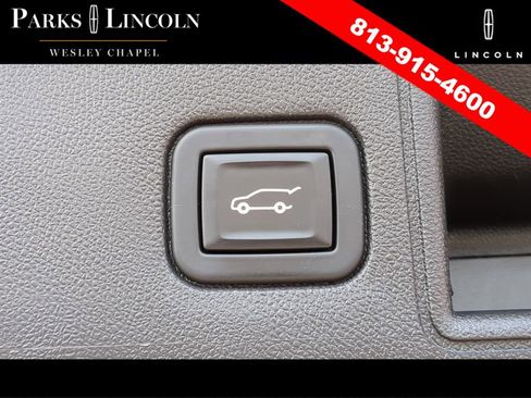 Used 2020 GMC Terrain SLT w/ Preferred Package FWD image 9
