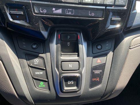 Used 2018 Honda Odyssey Touring image 26