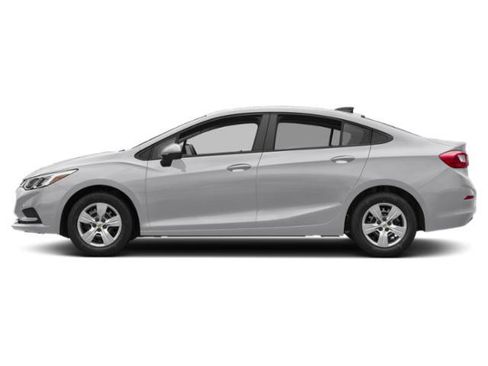 Used 2018 Chevrolet Cruze LS FWD image 3
