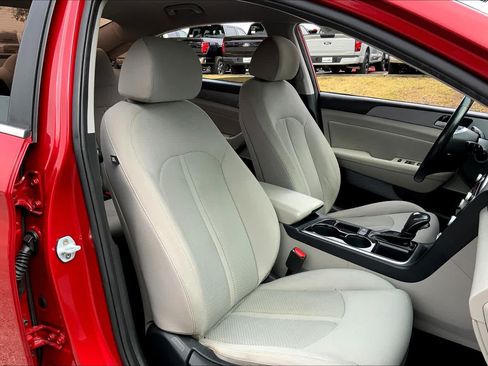Used 2019 Hyundai Sonata SEL FWD image 9
