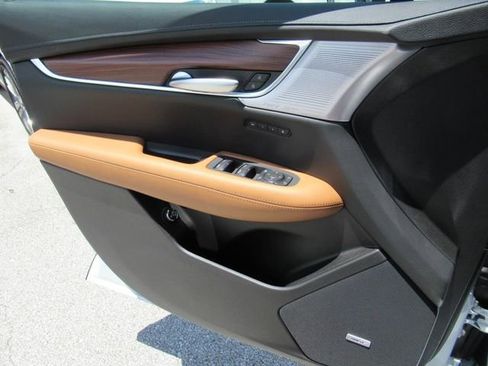 New 2025 Cadillac XT5 Premium Luxury w/ Technology Package image 27