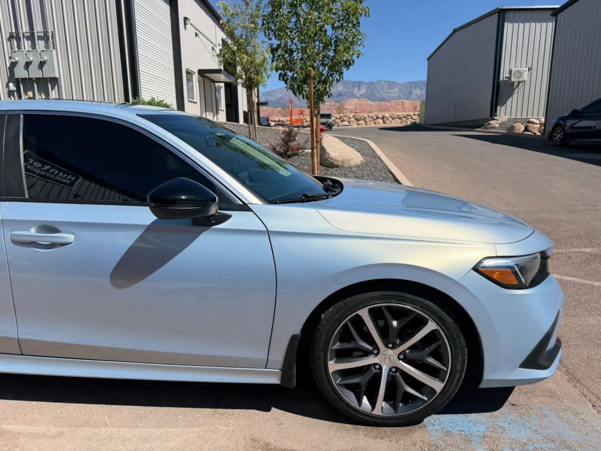 Used 2022 Honda Civic Touring image 12