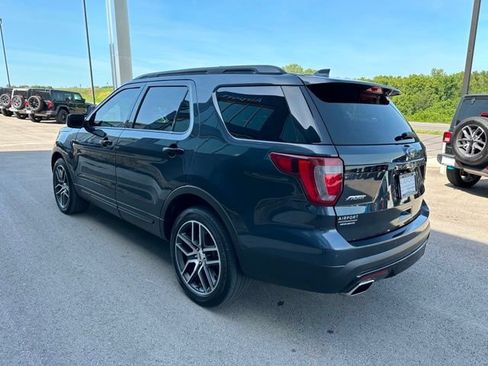 Used 2017 Ford Explorer Sport w/ Equipment Group 401A AWD/4WD image 6