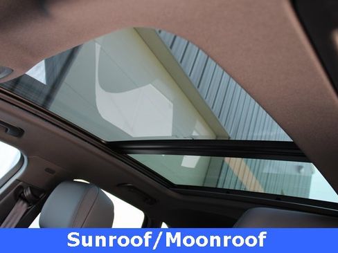 New 2025 Audi Q3 2.0T Premium image 5