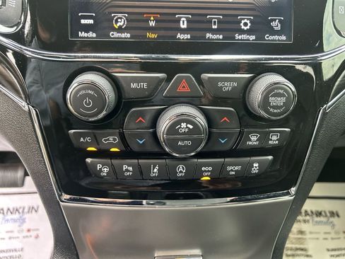 Used 2022 Jeep Grand Cherokee Limited w/ Tech Group image 25